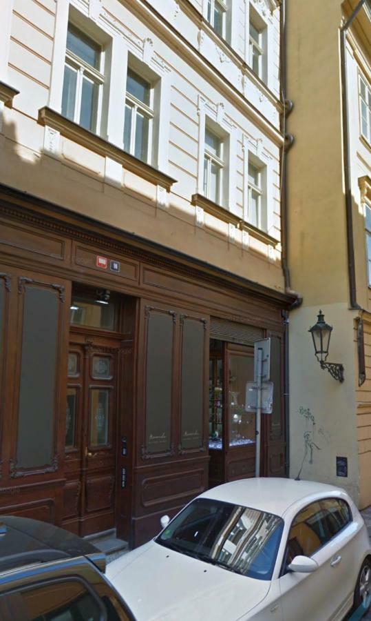 פראג Apart Near The Charles Bridge מראה חיצוני תמונה