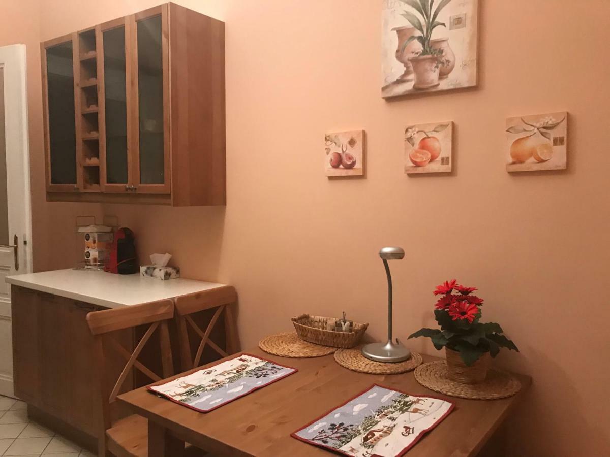 פראג Apart Near The Charles Bridge מראה חיצוני תמונה